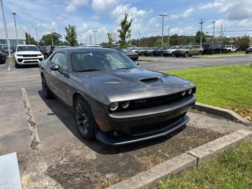 Granite Crystal Clearcoat Metallic 2023 Dodge Challenger R/T Scat Pack