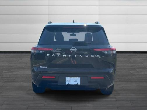Super Black 2025 Nissan Pathfinder SV