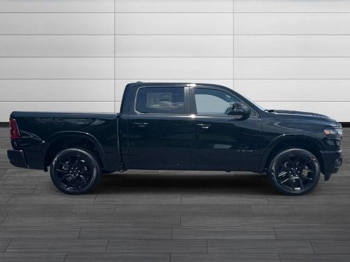 Diamond Black 2026 RAM 1500 Laramie