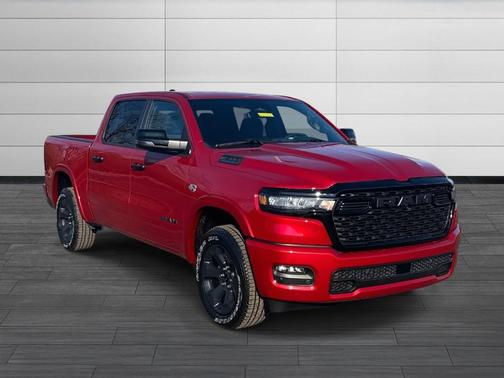 Molten Red Pearlcoat 2026 RAM 1500 Big Horn/Lone Star