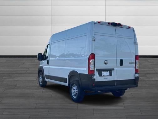 Bright White Clearcoat 2026 RAM ProMaster 1500 Base