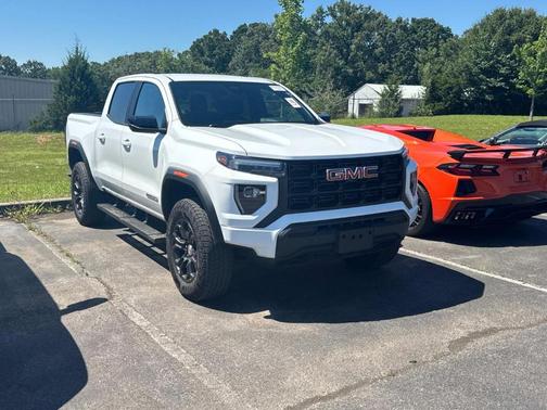 Summit White 2024 GMC Canyon Elevation