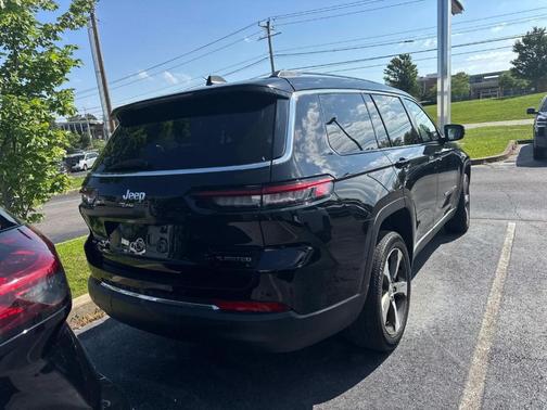 Diamond Black 2023 Jeep Grand Cherokee L Limited