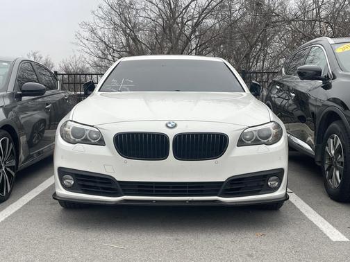 2016 BMW 528 528i