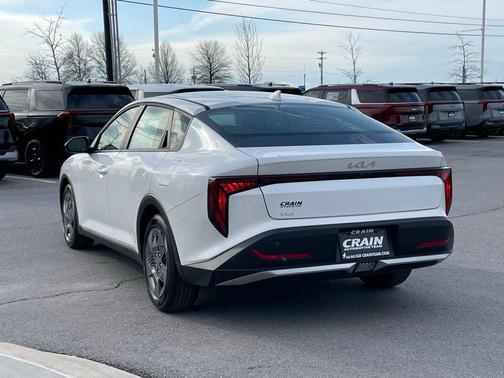 Snow White Pearl 2026 Kia K4 LX
