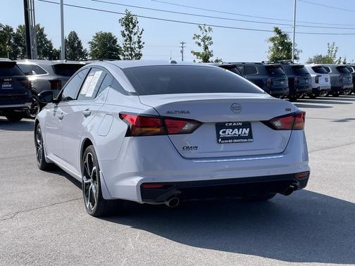 2023 Nissan Altima SR FWD