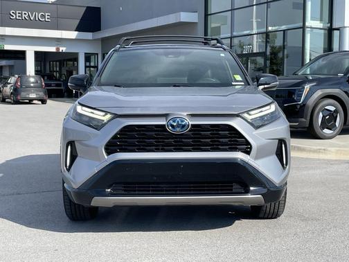 2023 Toyota RAV4 Hybrid SE