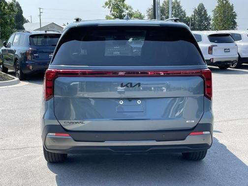 2025 Kia Carnival Hybrid SX