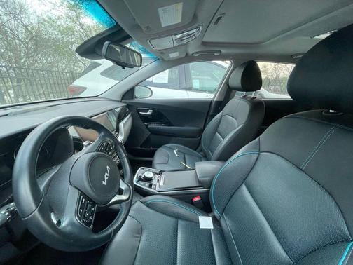 Steel Gray 2022 Kia Niro EV EX Premium