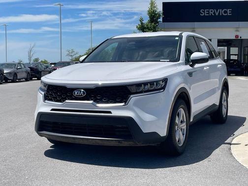 White Pearl 2021 Kia Sorento LX