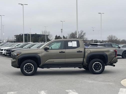 2024 Toyota Tacoma TRD Off Road