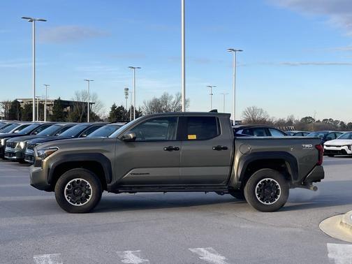 2024 Toyota Tacoma TRD Off Road