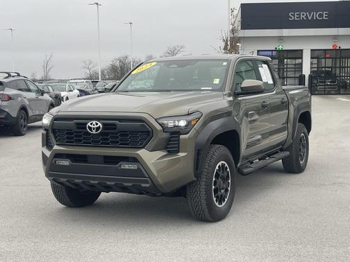 2024 Toyota Tacoma TRD Off Road