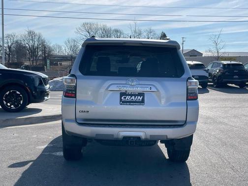 2024 Toyota 4Runner SR5