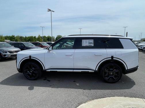 White Pearl 2027 Kia Telluride Hybrid SX