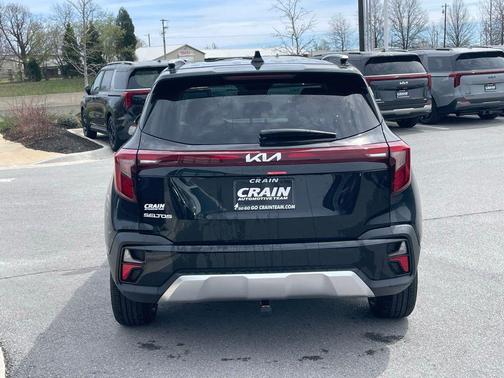 Fusion Black 2026 Kia Seltos EX