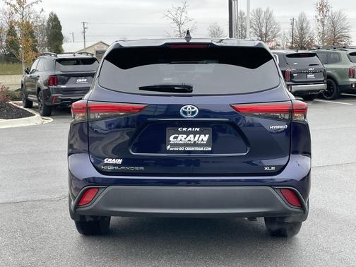 2020 Toyota Highlander Hybrid XLE