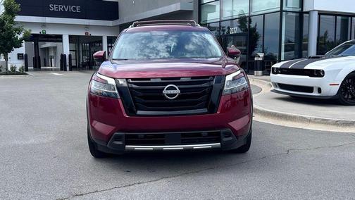 Scarlet 2024 Nissan Pathfinder SL 4WD