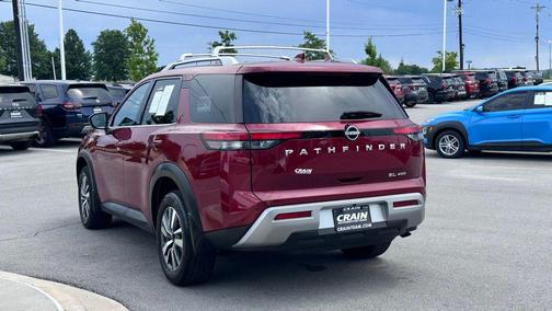 Scarlet 2024 Nissan Pathfinder SL 4WD