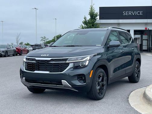 Gray 2026 Kia Seltos EX
