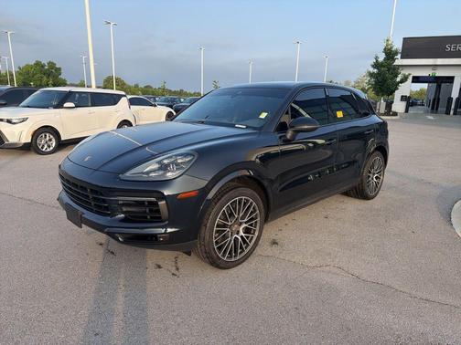 Biscay Blue Metallic 2019 Porsche Cayenne Cayenne