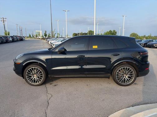 Biscay Blue Metallic 2019 Porsche Cayenne Cayenne