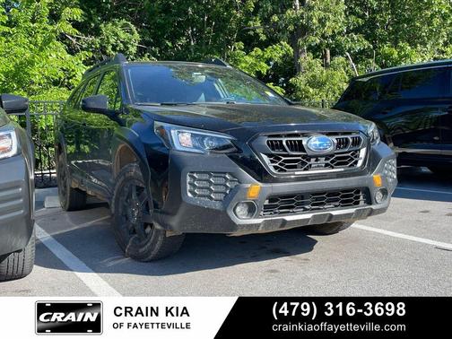 Crystal Black Silica 2024 Subaru Outback Wilderness