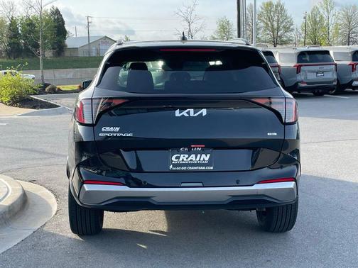 Black 2026 Kia Sportage Hybrid SX-Prestige