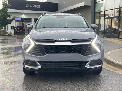Silver 2025 Kia Sportage EX