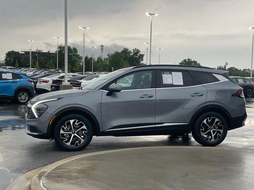 Silver 2025 Kia Sportage EX