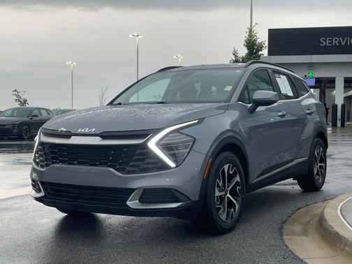 Silver 2025 Kia Sportage EX