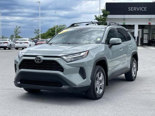2022 Toyota RAV4 XLE
