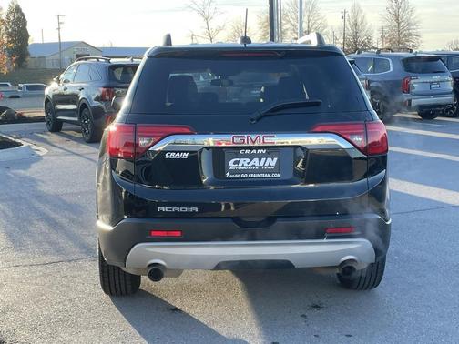 2017 GMC Acadia SLE-2