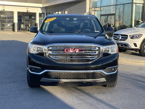 2017 GMC Acadia SLE-2