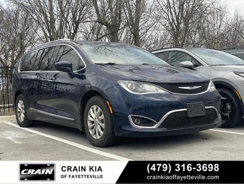 2018 Chrysler Pacifica Touring-L