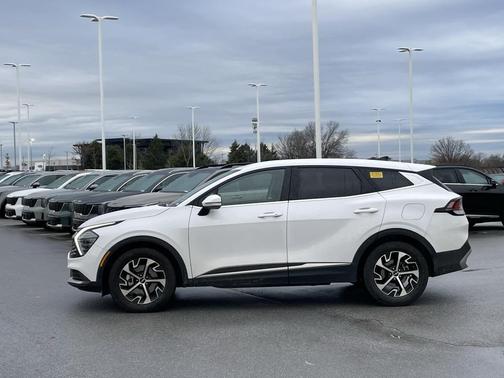 2024 Kia Sportage EX