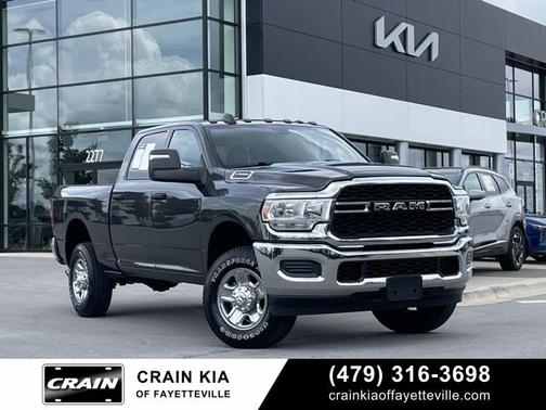 2024 RAM 2500 Tradesman Crew Cab 4x4 6'4' Box