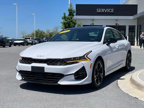 Glacial White Pearl 2023 Kia K5 GT-Line