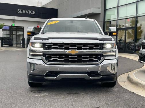 Summit White 2018 Chevrolet Silverado 1500 LTZ