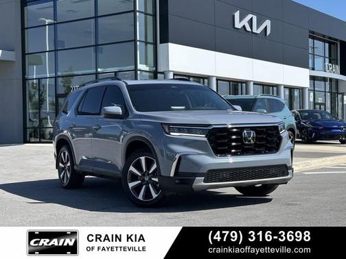 2025 Honda Pilot Touring 8-Passenger