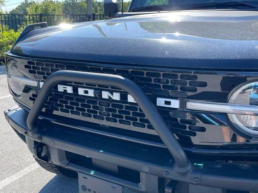 Shadow Black 2022 Ford Bronco Wildtrak