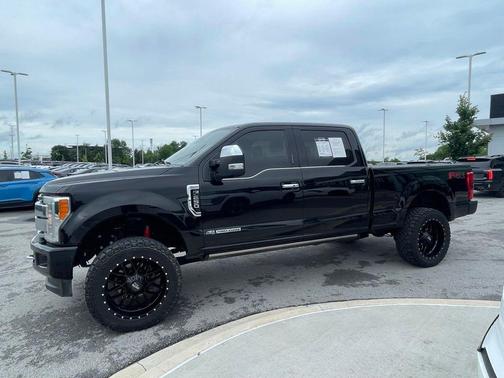 SHADOW BLACK 2017 Ford F-250 Platinum