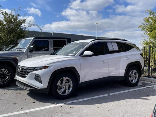 2023 Hyundai TUCSON SEL