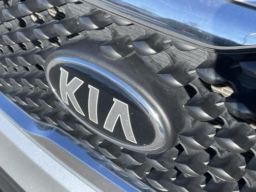 2016 Kia Sorento L