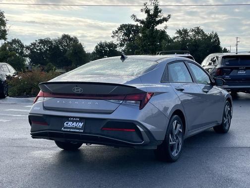 2025 Hyundai ELANTRA Sport
