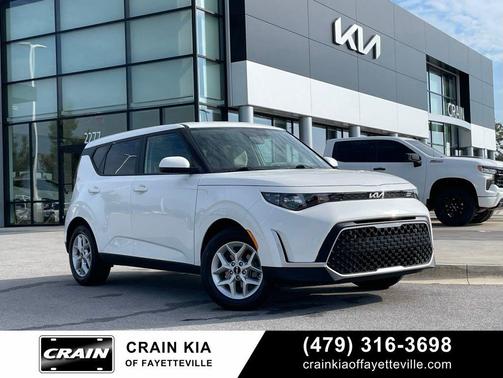 Snow White Pearl 2025 Kia Soul LX