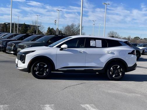 2026 Kia Sportage LX