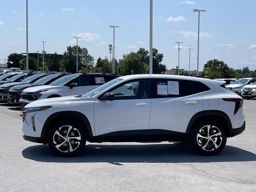 2025 Chevrolet Trax FWD 1RS