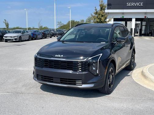 Metal 2027 Kia Sportage EX