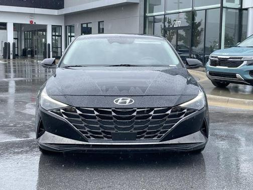 2022 Hyundai ELANTRA Limited